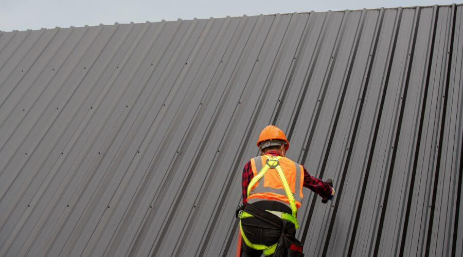 Professional gutter cleaning in Red Rock, AZ